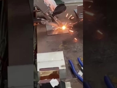 2000W ماشین جوش لیزر تک موتور دستی با کابل فیبر استاندارد 10 متری